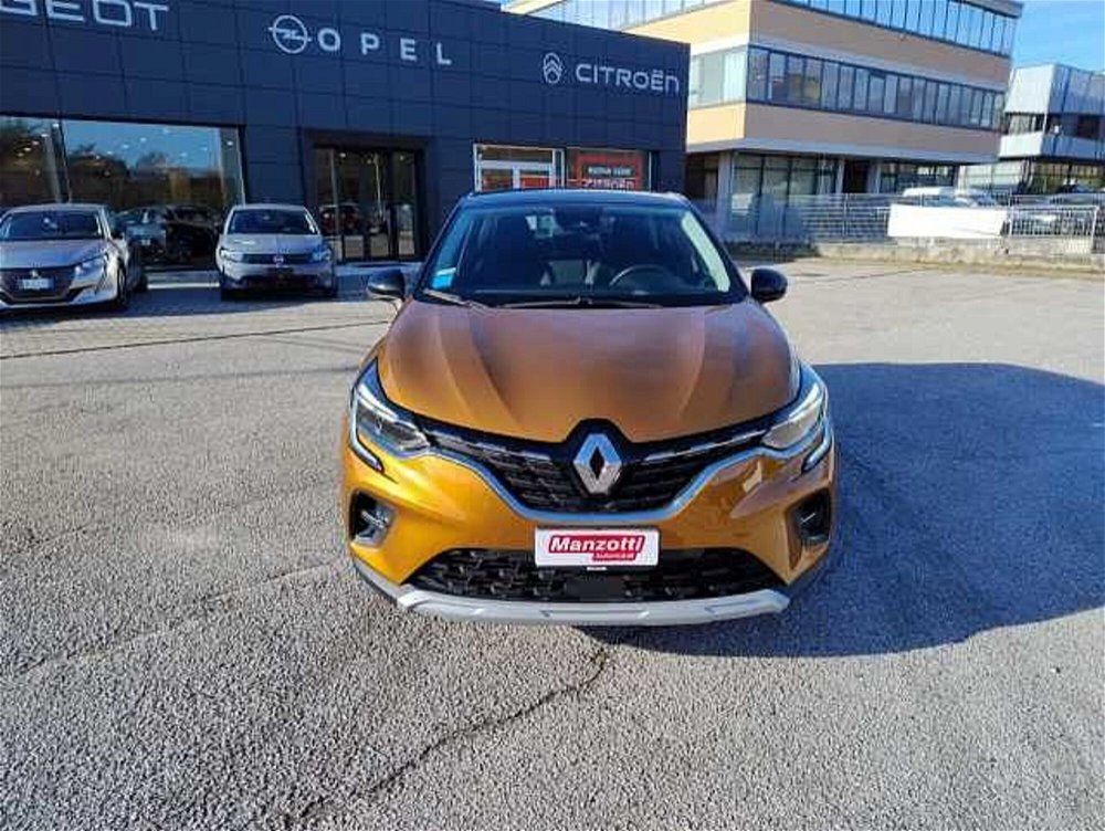Renault Captur TCe 100 CV Intens  del 2021 usata a Castelfranco Veneto (2)