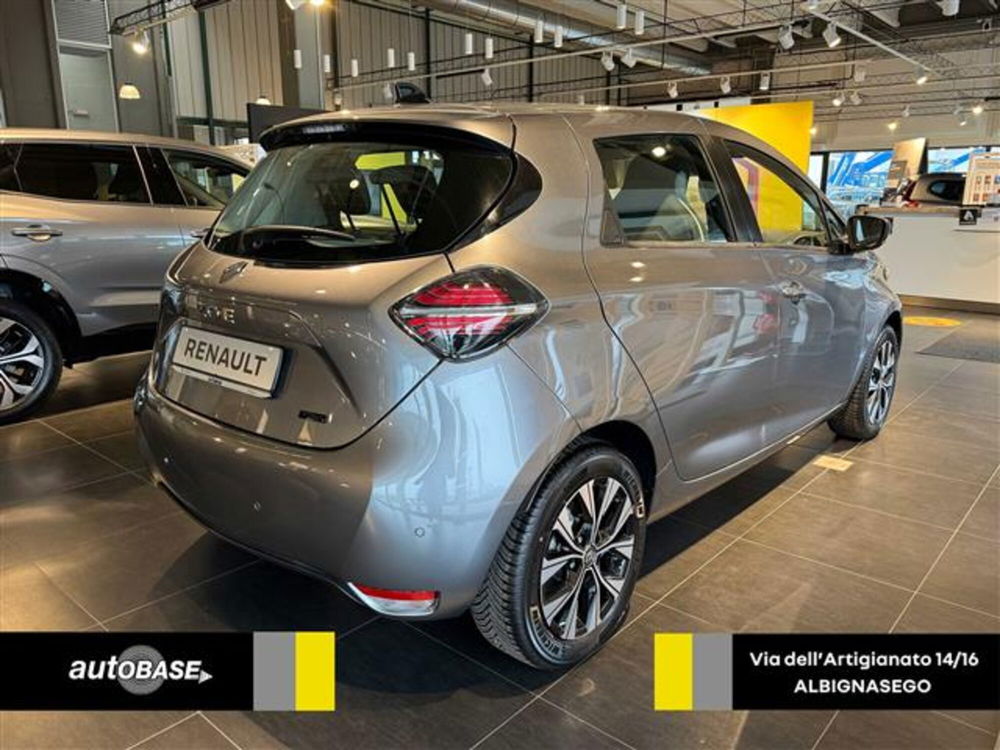 Renault ZOE Evolution R135 nuova a Albignasego (4)