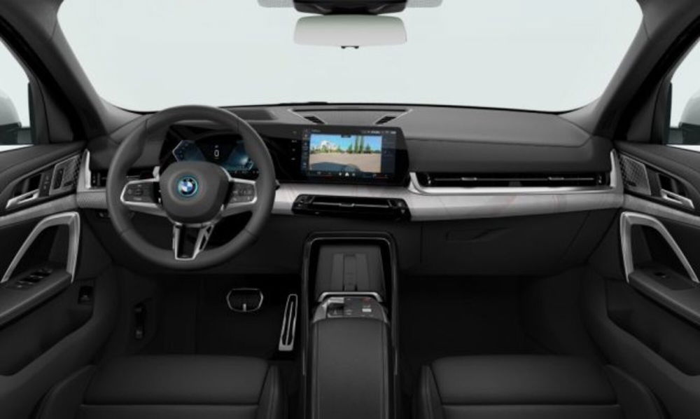 BMW iX2 iX2 xDrive 30 Msport nuova a Verona (3)