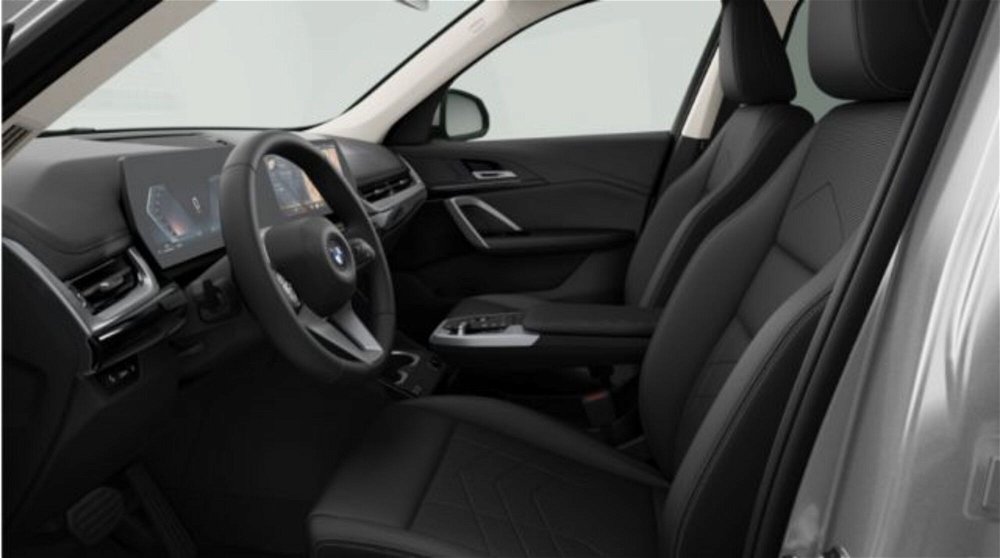 BMW X1 sDrive 18i xLine nuova a Verona (3)
