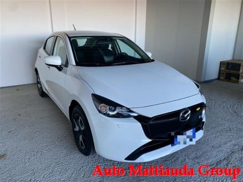 Mazda Mazda2 1.5 e-Skyactiv-G 90 CV M Hybrid Centre-Line nuova a Cuneo