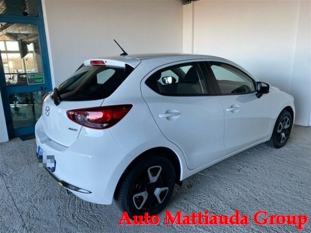 Mazda Mazda2 1.5 e-Skyactiv-G 90 CV M Hybrid Centre-Line nuova a Cuneo (4)