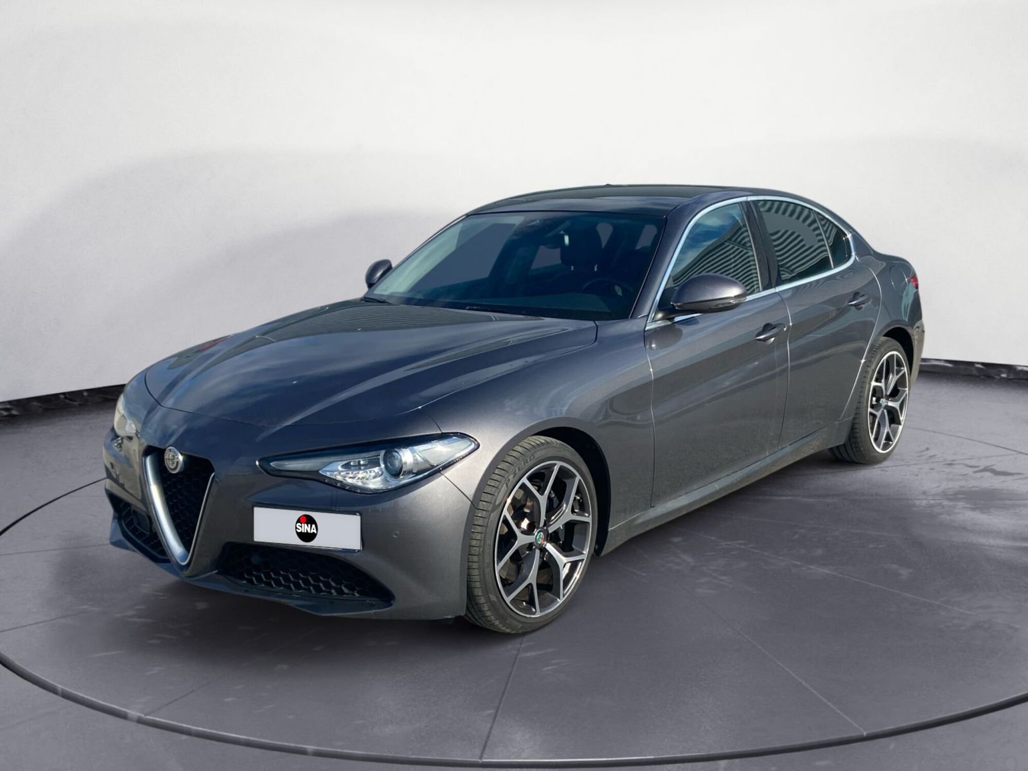 Alfa Romeo Giulia 2.2 Turbodiesel 190 CV AT8 Executive  del 2020 usata a Pordenone