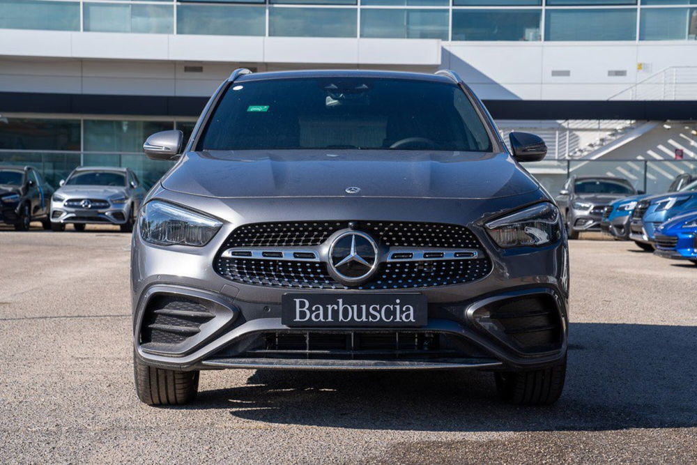 Mercedes-Benz GLA SUV nuova a Pescara (4)