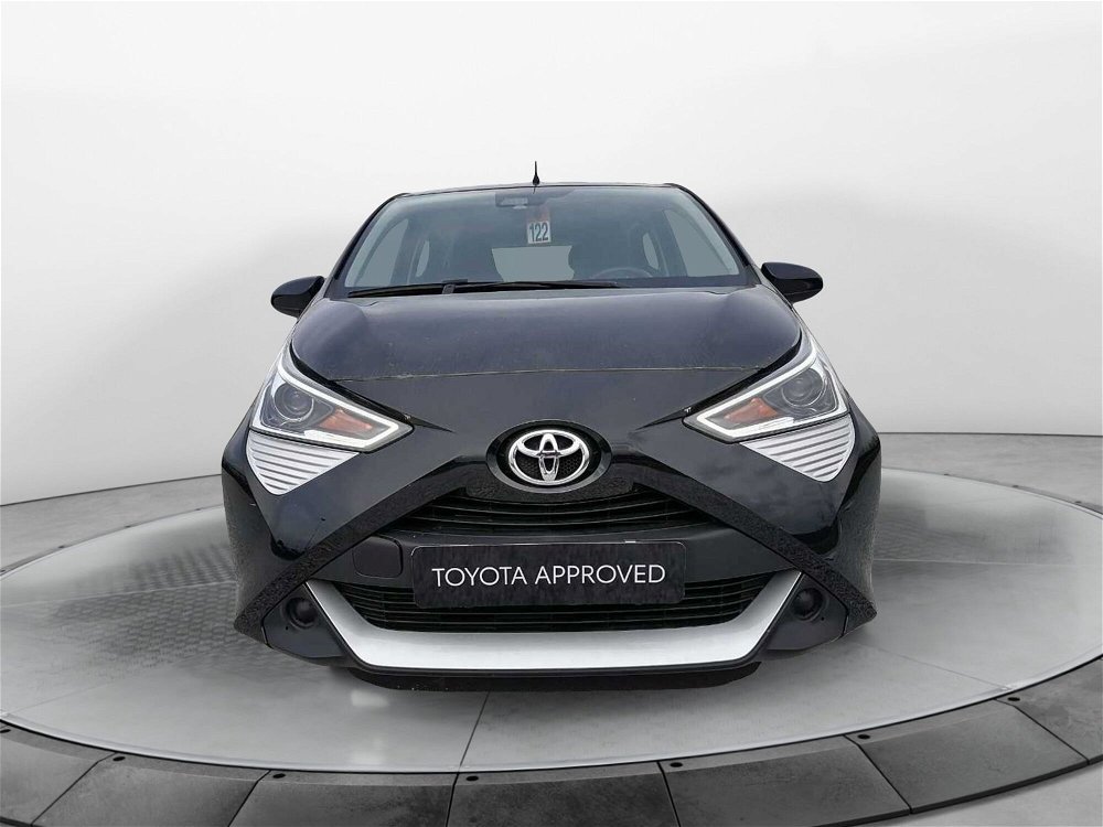 Toyota Aygo Connect 1.0 VVT-i 72 CV 5 porte x-play del 2021 usata a Pisa (4)