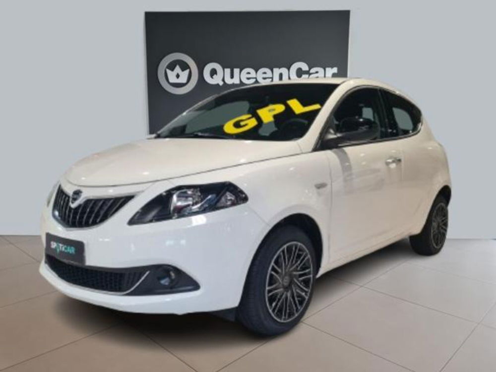 Lancia Ypsilon nuova a Torino