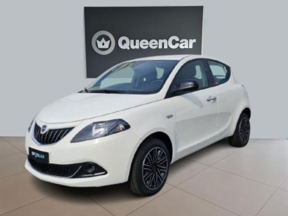 Lancia Ypsilon nuova a Torino (20)