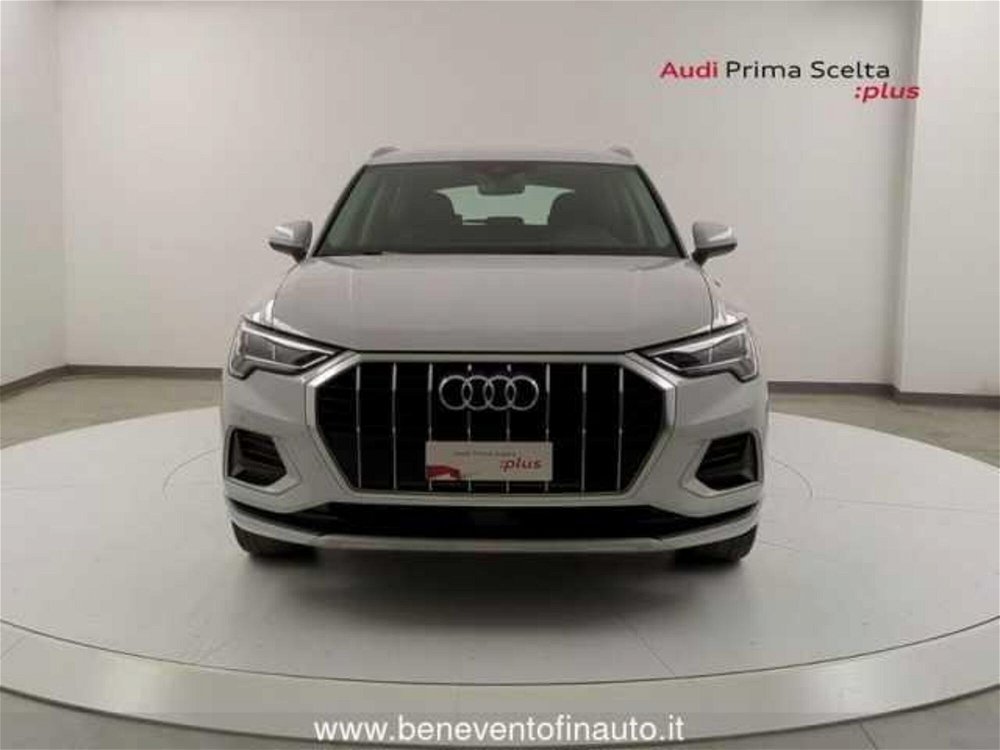 Audi Q3 35 2.0 tdi Business s-tronic del 2020 usata a Pratola Serra (2)