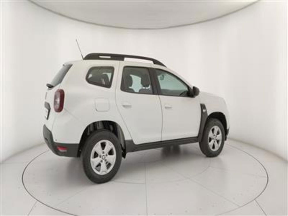 Dacia Duster usata a Bari (8)