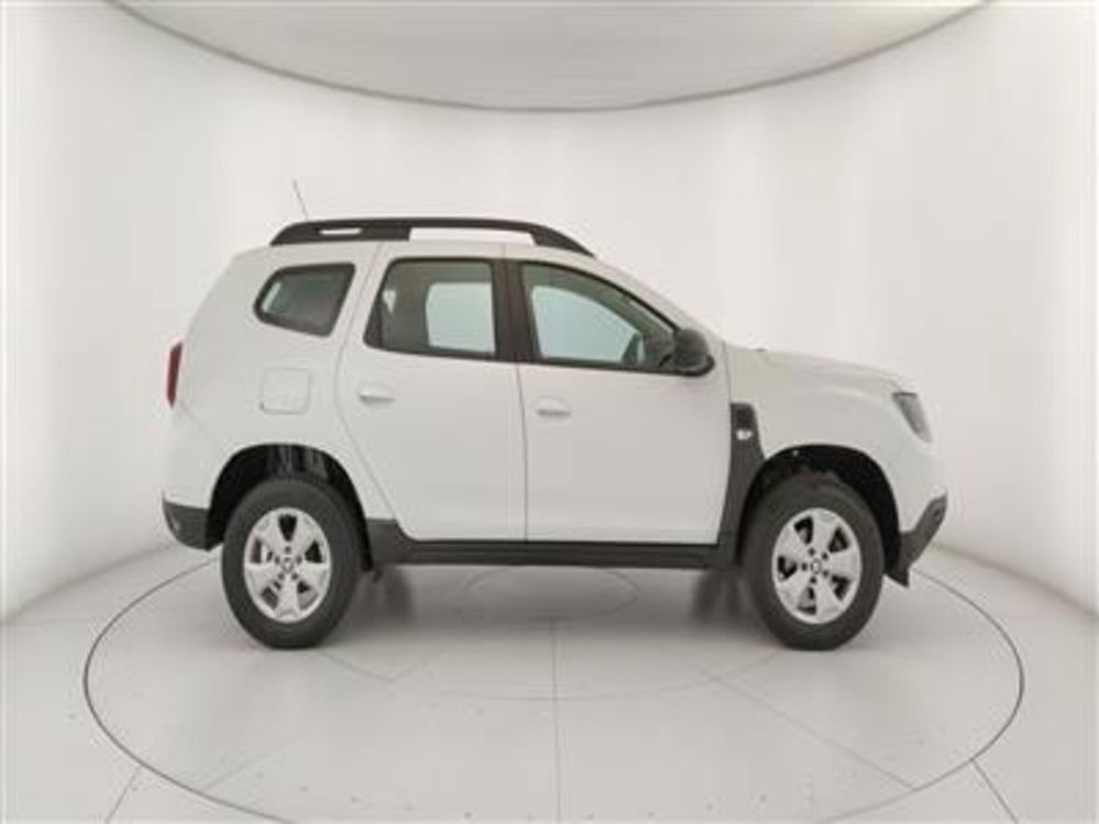 Dacia Duster usata a Bari (9)