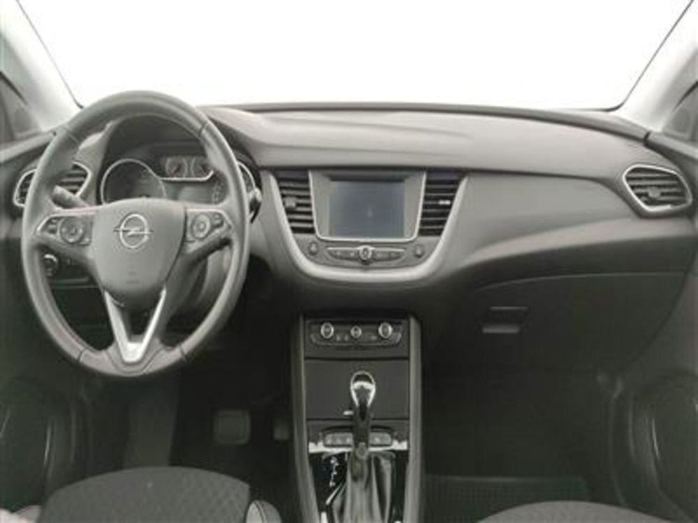 Opel Grandland X usata a Bari (14)