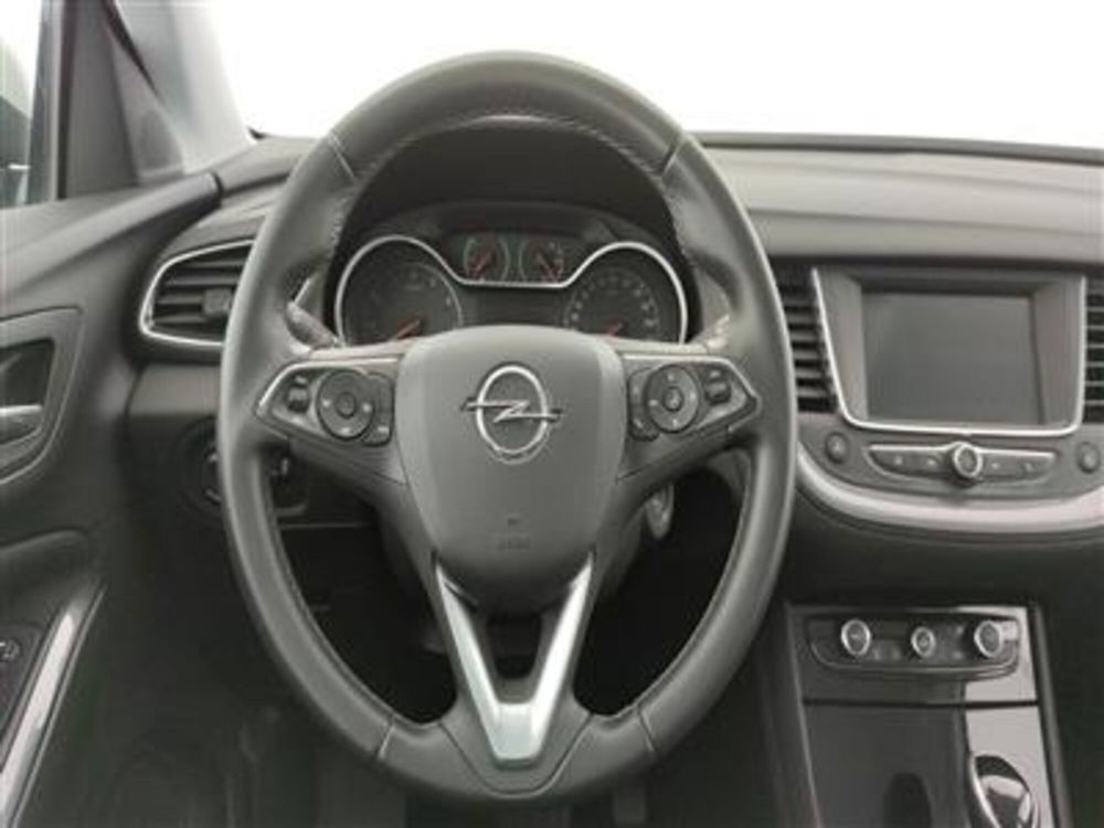 Opel Grandland X usata a Bari (15)