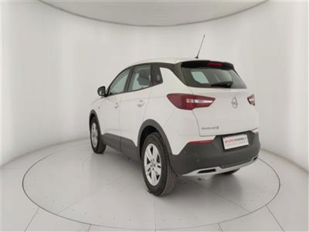 Opel Grandland X 1.5 diesel Ecotec Start&Stop Elegance  del 2021 usata a Bari (5)