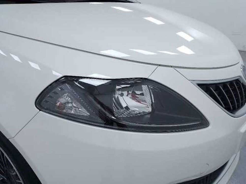 Lancia Ypsilon nuova a Cuneo (10)