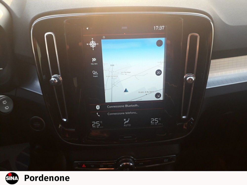 Volvo XC40 usata a Pordenone (13)