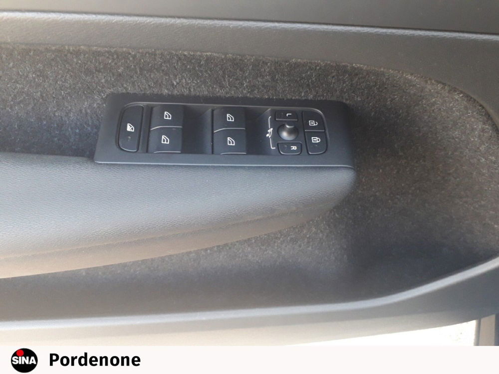 Volvo XC40 usata a Pordenone (15)