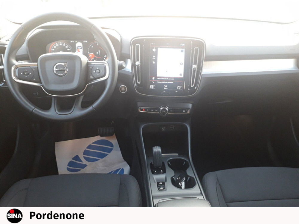 Volvo XC40 usata a Pordenone (16)