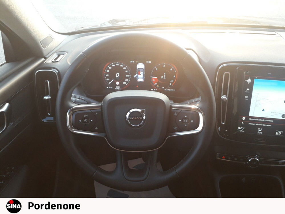 Volvo XC40 usata a Pordenone (17)