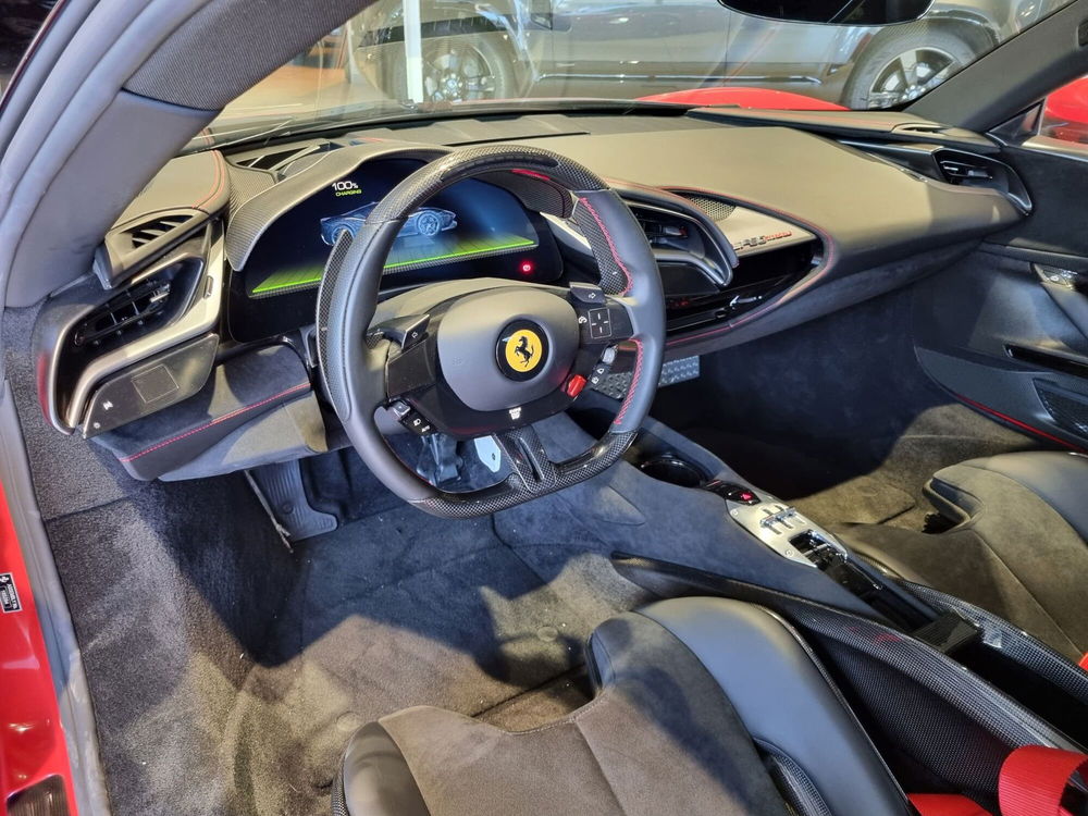 Ferrari SF90 Coupé nuova a Pistoia (7)