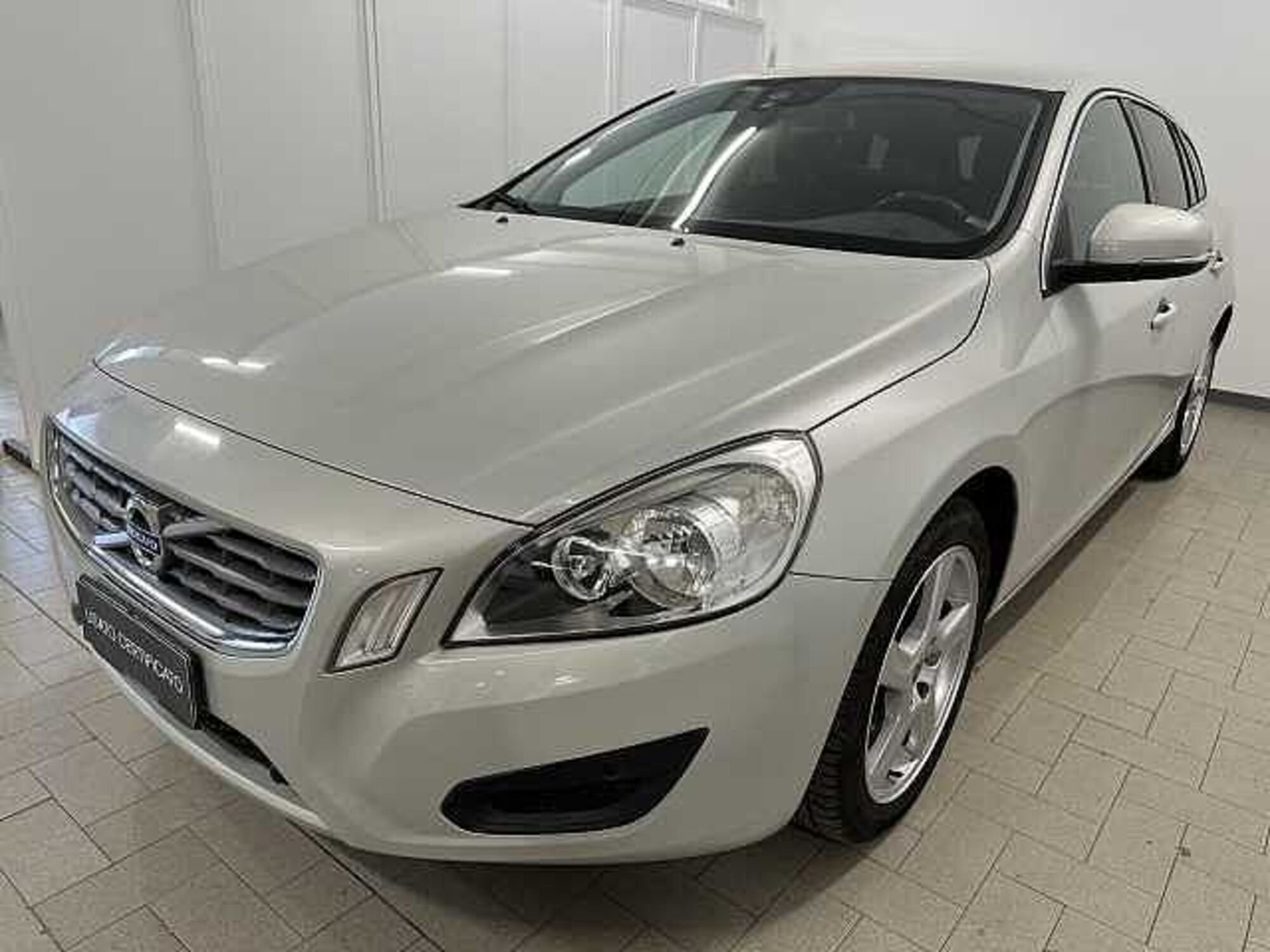 Volvo V60 D3 Momentum  del 2012 usata a Civitanova Marche