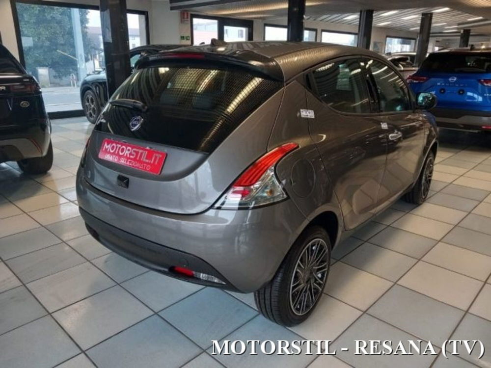 Lancia Ypsilon nuova a Treviso (2)