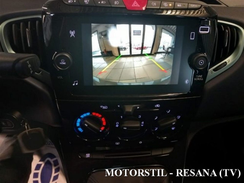 Lancia Ypsilon 1.0 FireFly 5 porte S&S Hybrid Ecochic Gold  nuova a Resana (5)