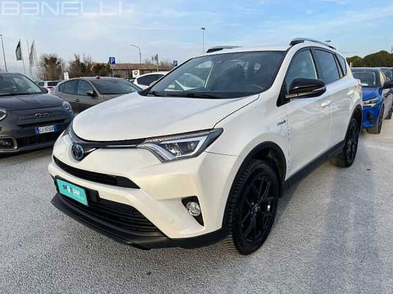 Toyota Rav4 Hybrid 2WD Lounge  del 2018 usata a Ravenna