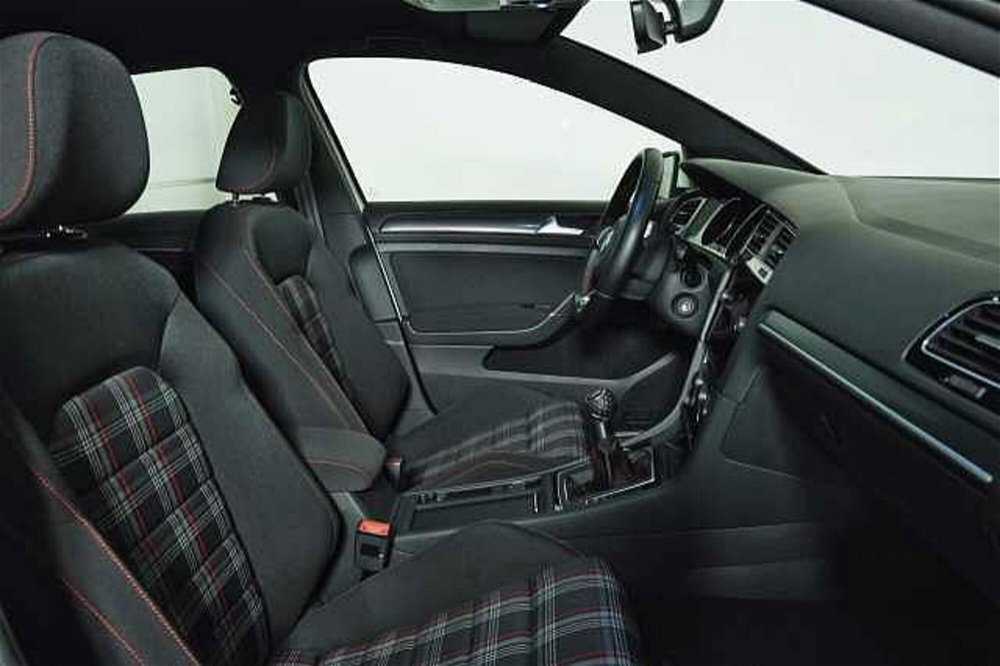 Volkswagen Golf GTI Performance 2.0 TSI DSG 5p. BlueMotion Technology del 2017 usata a Barni (5)