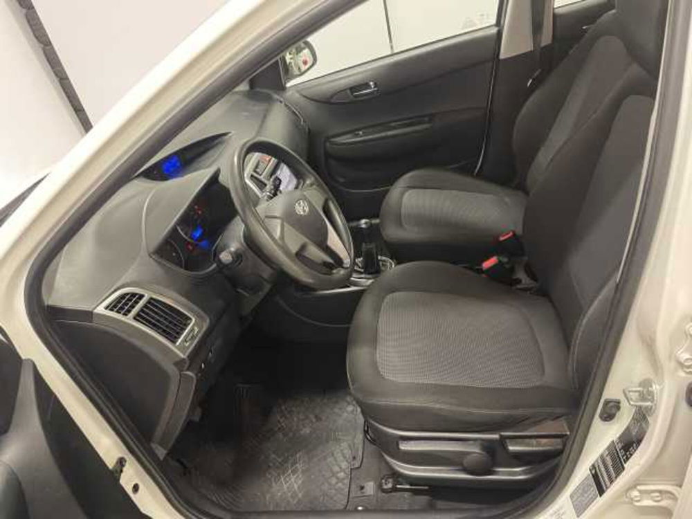 Hyundai i20 usata a Napoli (10)