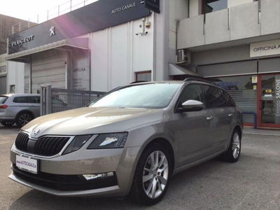 Skoda Octavia Station Wagon 1.5 DSG Wagon Executive G-Tec del 2019 usata a Casalserugo