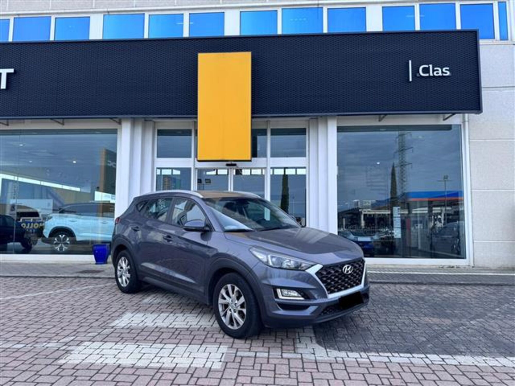 Hyundai Tucson 1.6 crdi Xtech 2wd del 2018 usata a Livorno