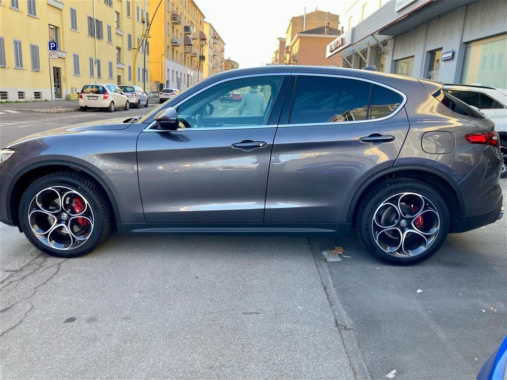 Alfa Romeo Stelvio Stelvio 2.2 Turbodiesel 210 CV AT8 Q4 Executive  del 2019 usata a Parma (4)