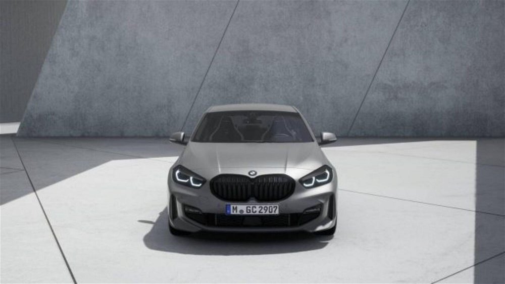 BMW Serie 1 118d ColorVision Edition nuova a Imola (3)