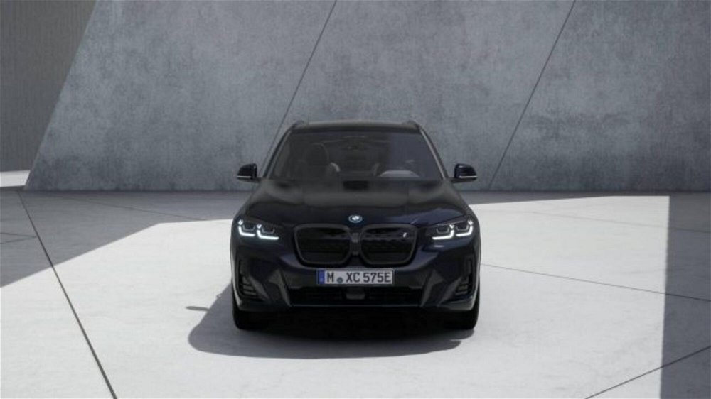 BMW iX3 iX3 Inspiring nuova a Imola (3)