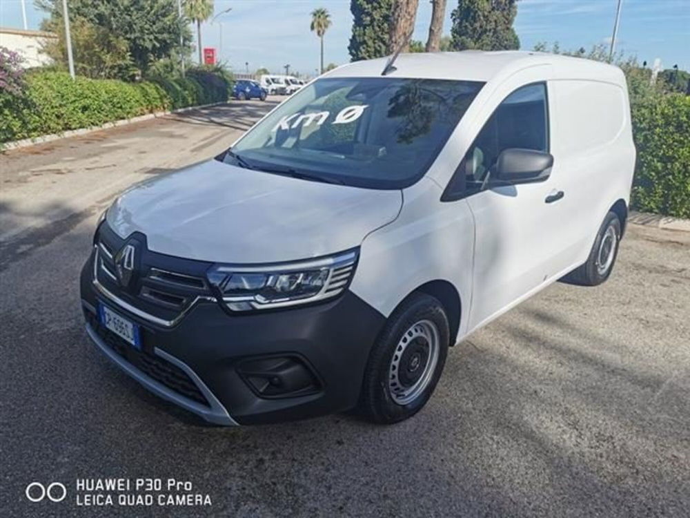 Renault Kangoo nuova a Brindisi (2)