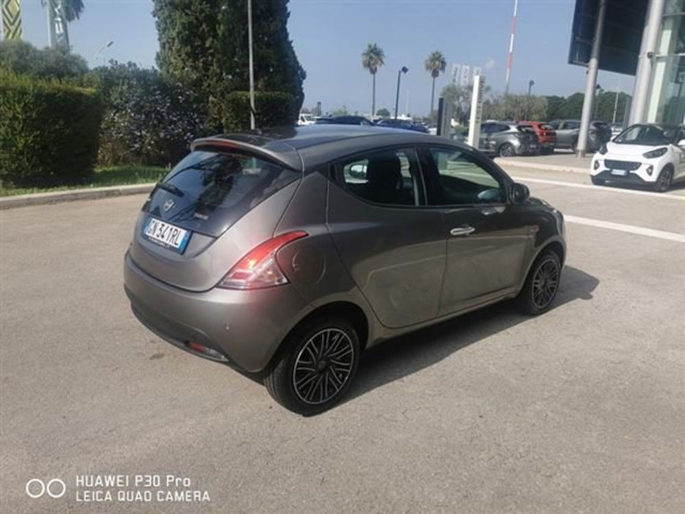 Lancia Ypsilon nuova a Brindisi (10)