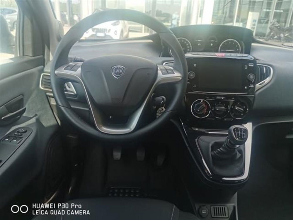 Lancia Ypsilon nuova a Brindisi (11)