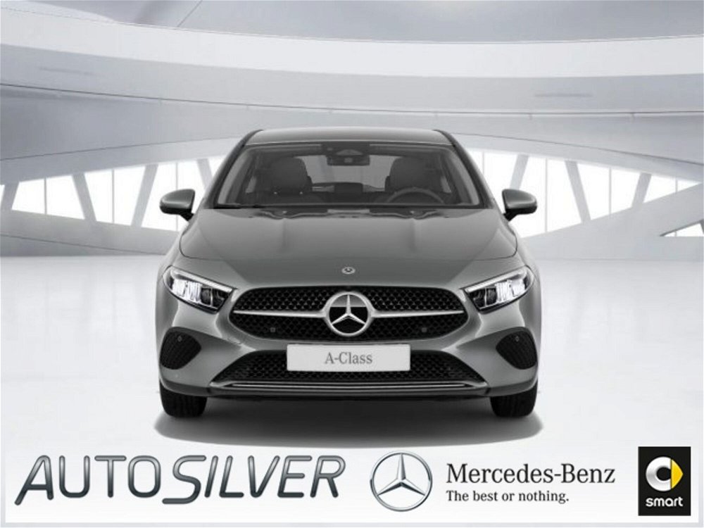 Mercedes-Benz Classe A Sedan 250 e Plug-in hybrid Automatica 4p. Advanced Plus AMG Line nuova a Verona (3)