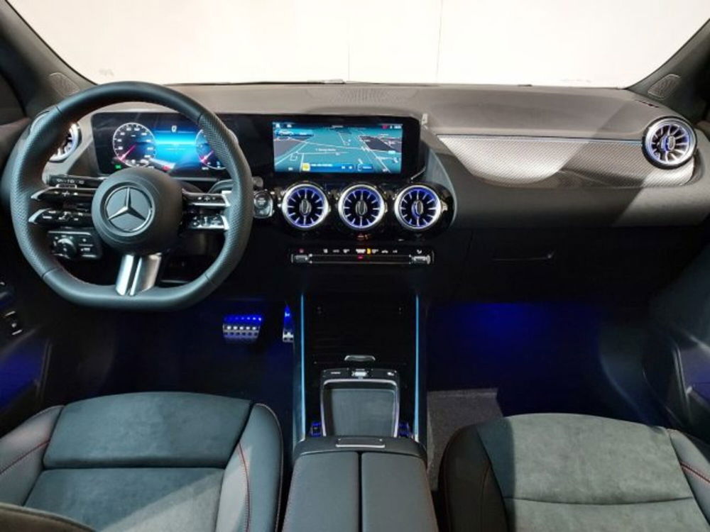 Mercedes-Benz GLA SUV nuova a Bologna (14)