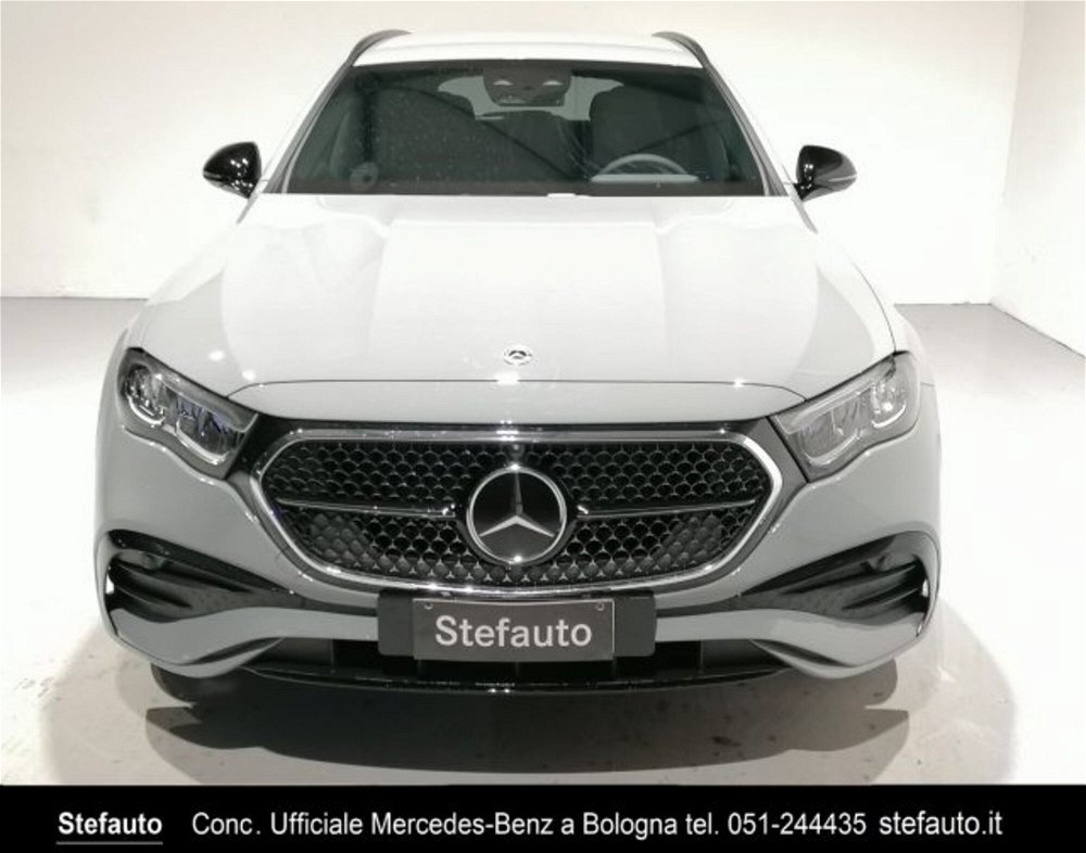 Mercedes-Benz Classe E Station Wagon 220 d Mild hybrid 4Matic AMG Line Advanced nuova a Castel Maggiore (4)