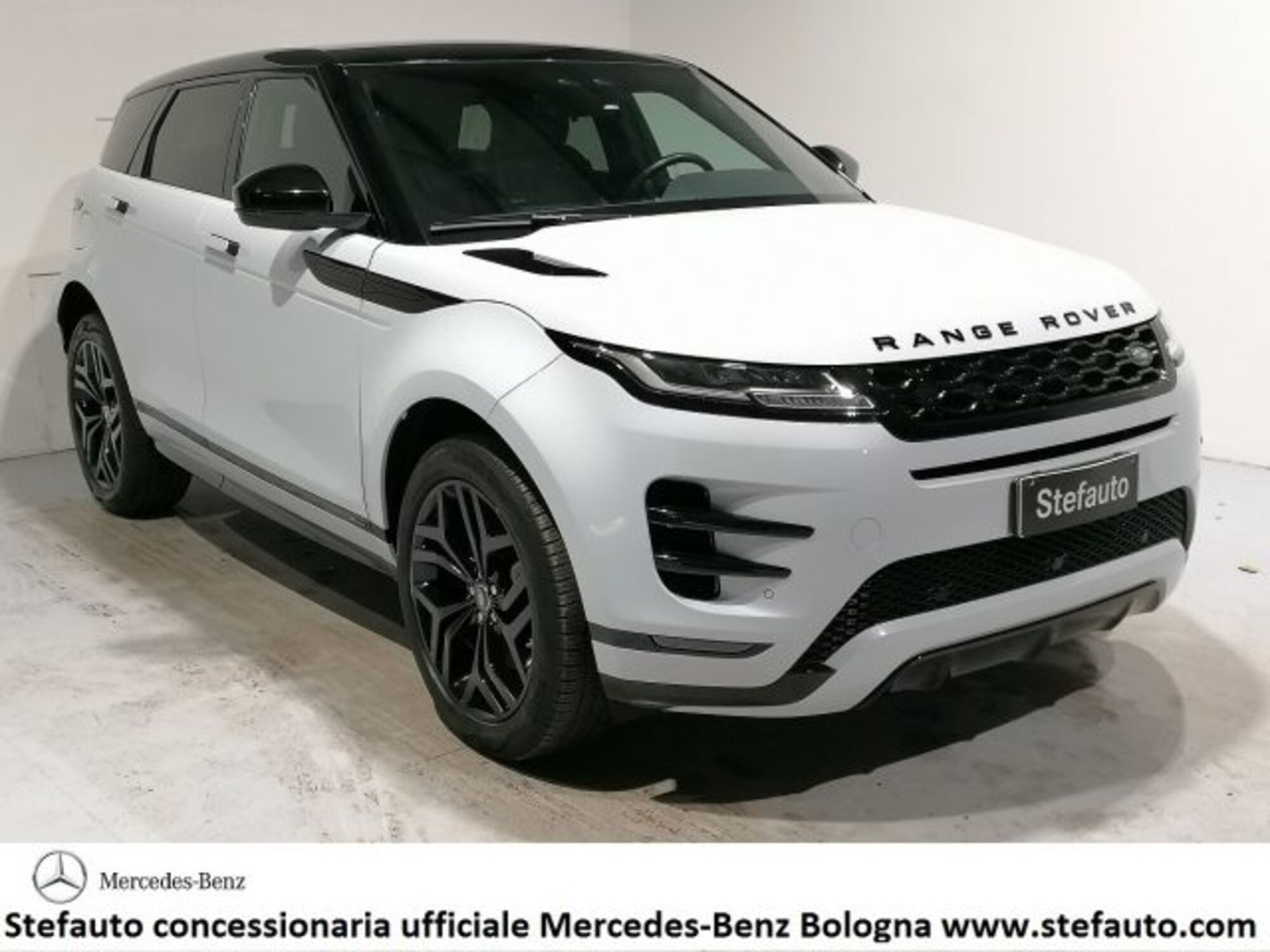 Land Rover Range Rover Evoque 2.0D I4-L.Flw 150 CV AWD Auto R-Dynamic del 2020 usata a Castel Maggiore