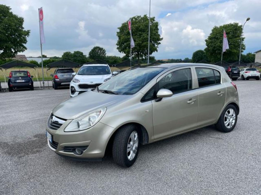 Opel Corsa 1.2 80CV 5 porte GPL-TECH Club del 2008 usata a Maniago (2)