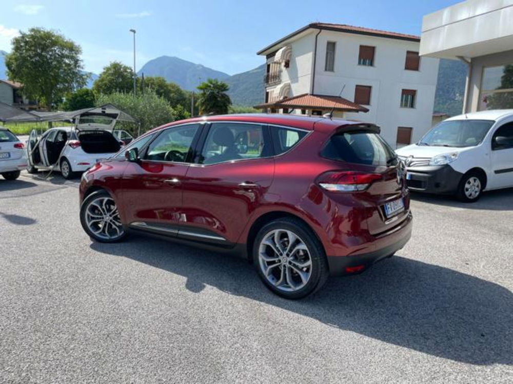 Renault Scenic E-Tech Electric Blue dCi 150 CV Business del 2019 usata a Maniago (3)