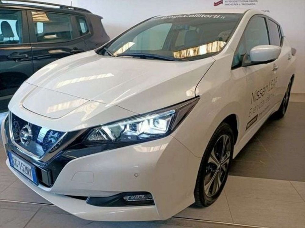Nissan Leaf 40kWh Tekna 150cv del 2021 usata a Empoli (3)
