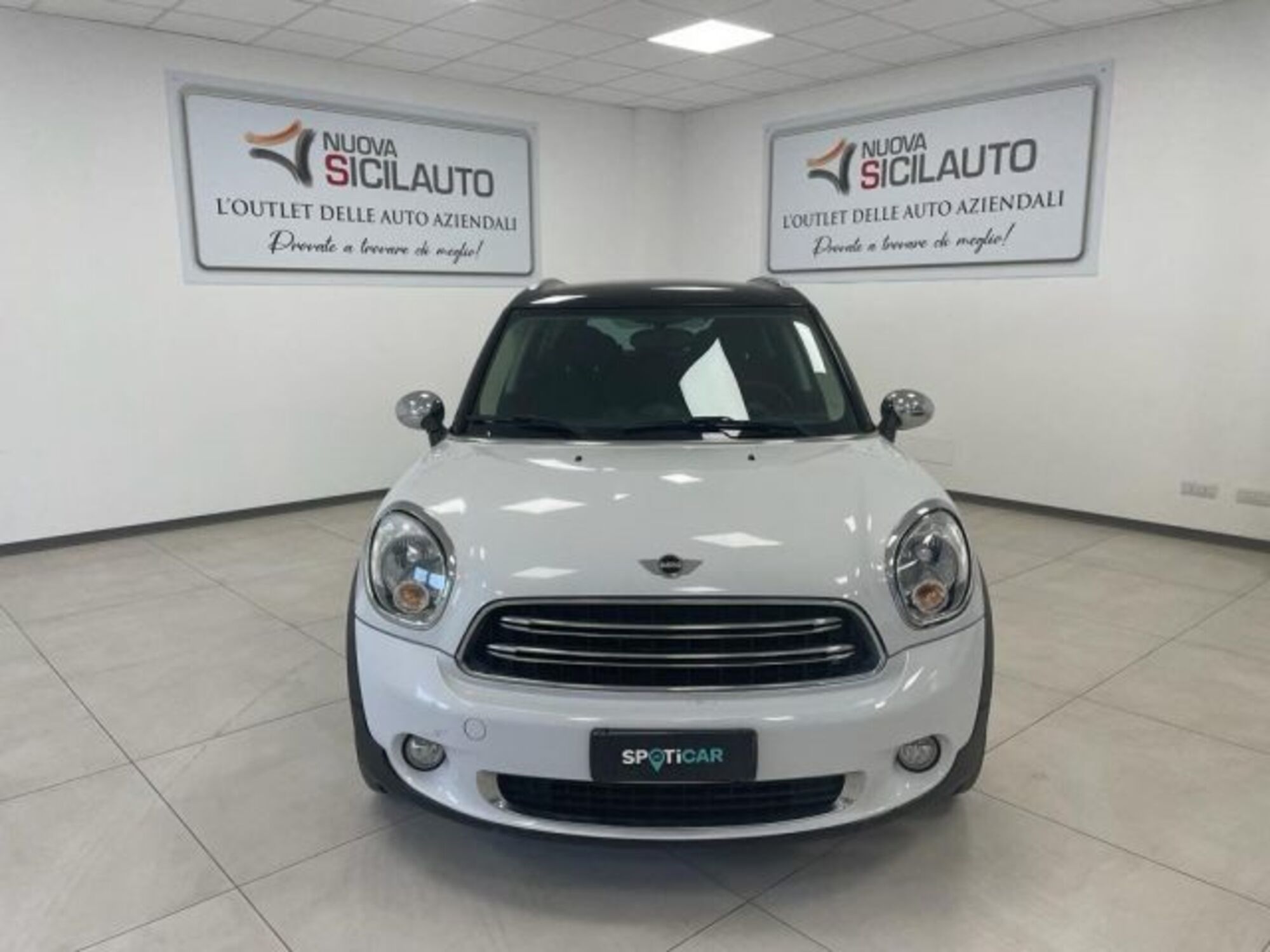 MINI Mini Countryman 2.0 Cooper D Countryman Automatica  del 2016 usata a Palermo