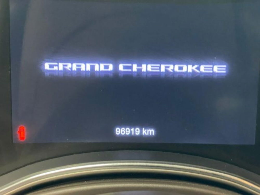 Jeep Grand Cherokee usata a Palermo (13)