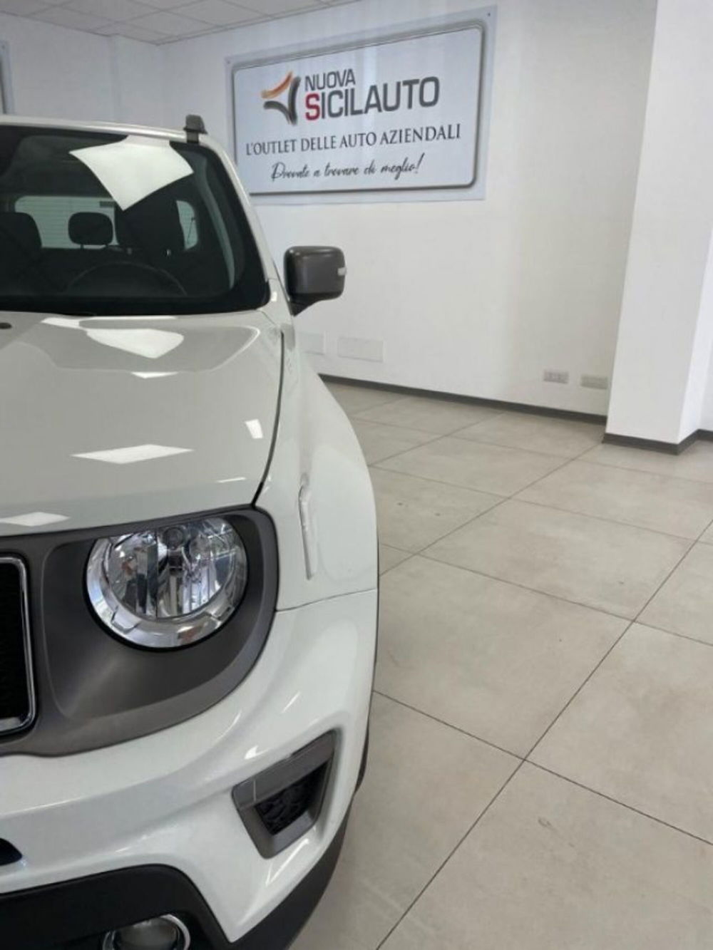 Jeep Renegade 1.6 Mjt DDCT 120 CV Limited  del 2020 usata a Palermo (4)