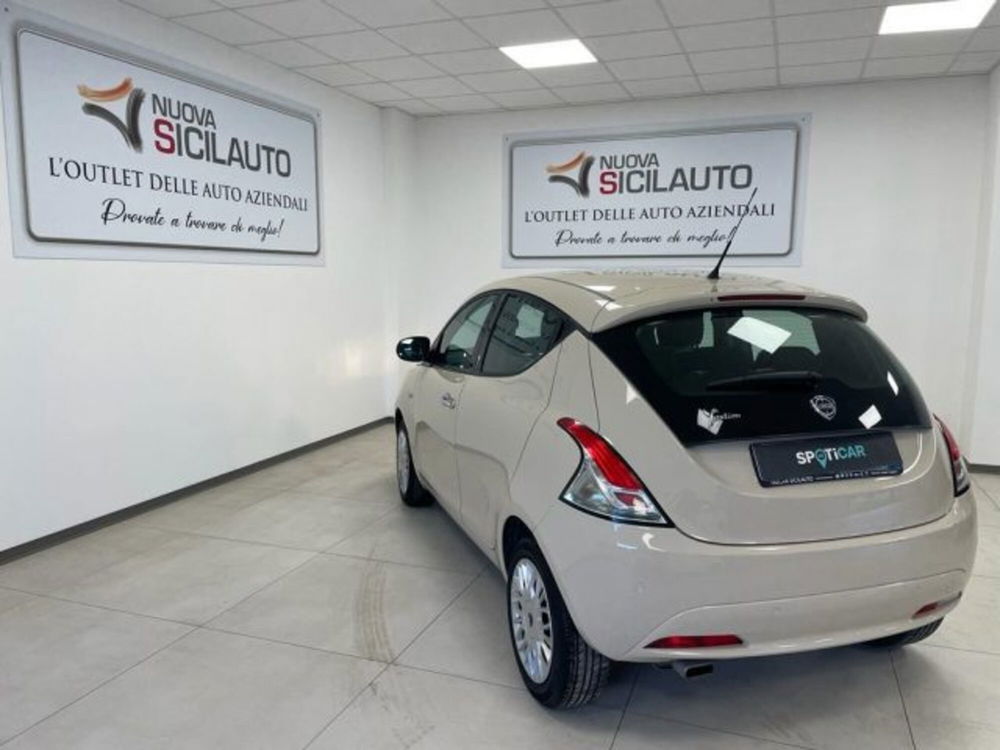 Lancia Ypsilon usata a Palermo (15)