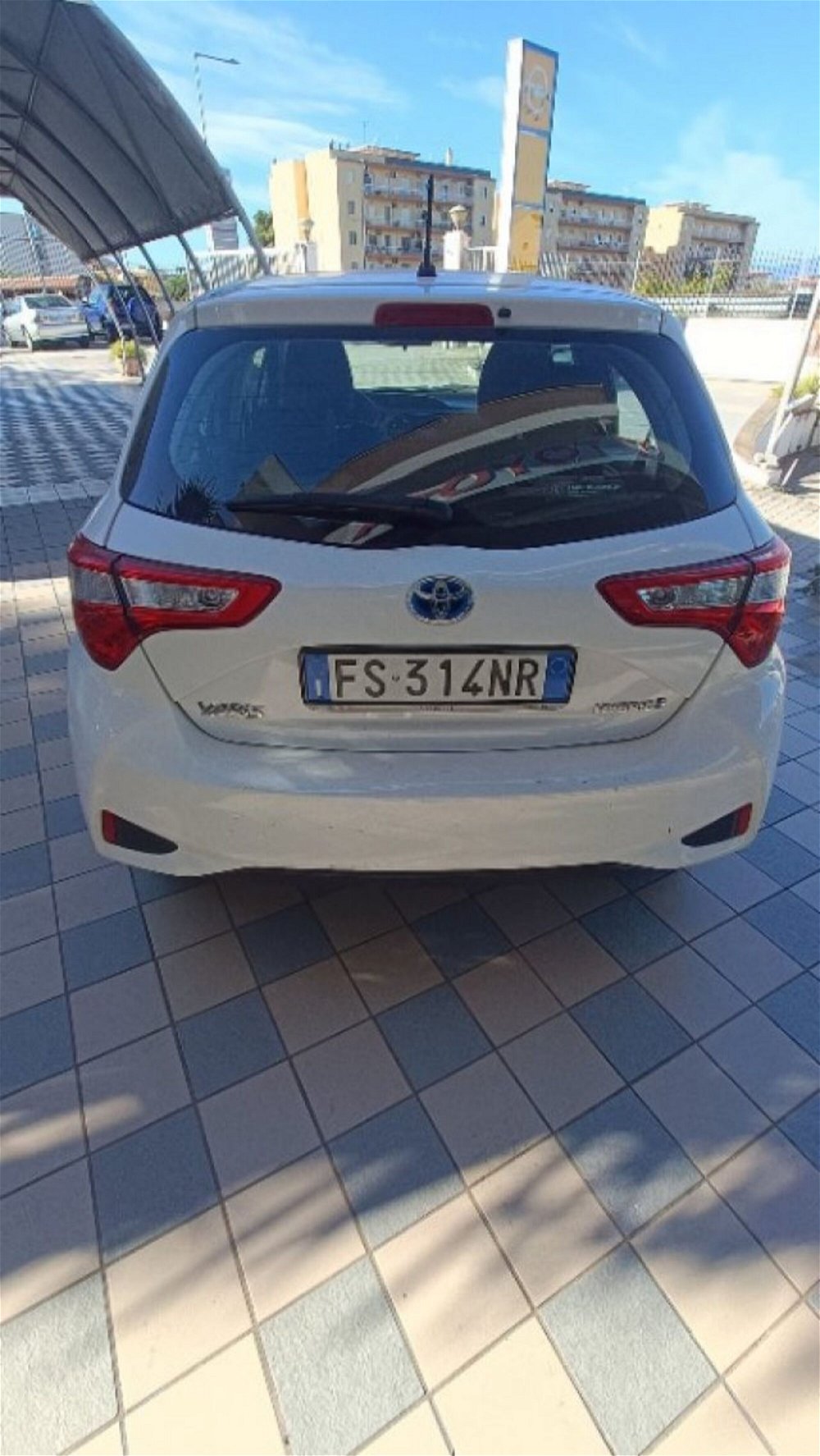 Toyota Yaris 1.5 Hybrid 5 porte Active  del 2018 usata a Reggio Calabria (5)