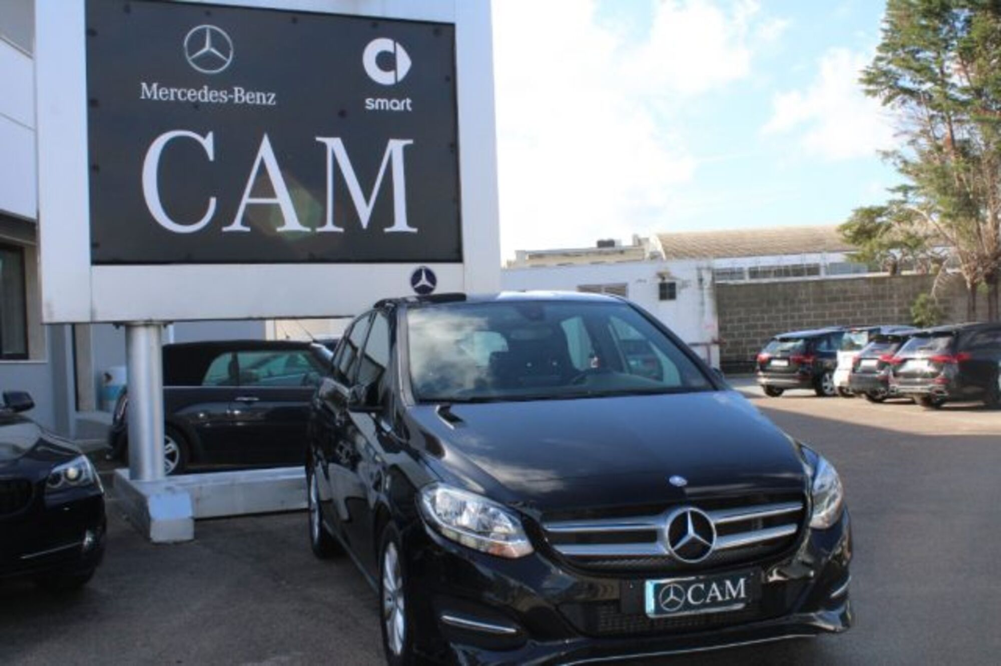 Mercedes-Benz Classe B 180 d Executive del 2015 usata a Lecce